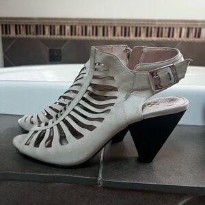 Vince Camuto Stylish White Heeled Sandals